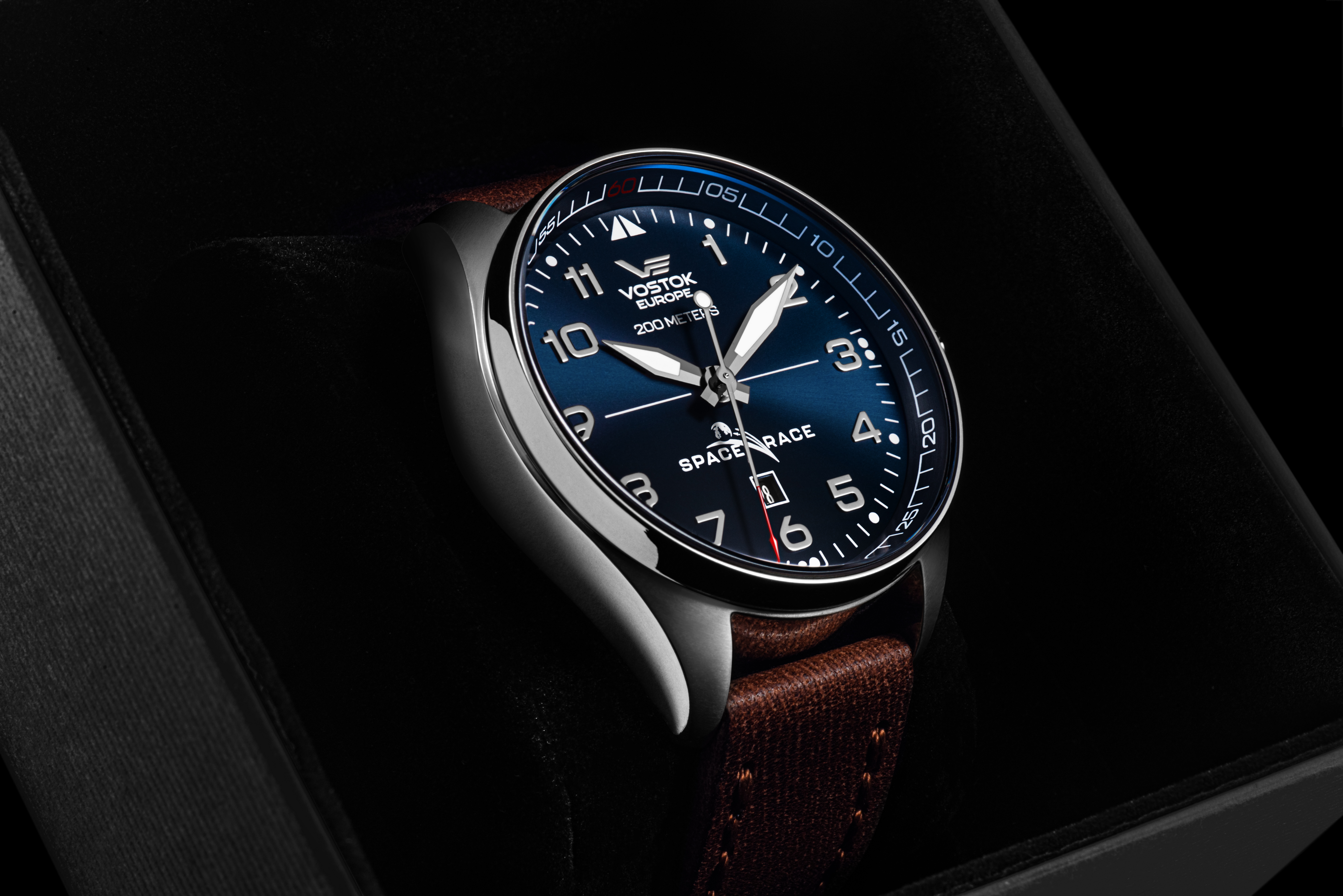 space-race-yn55-325a661-image-